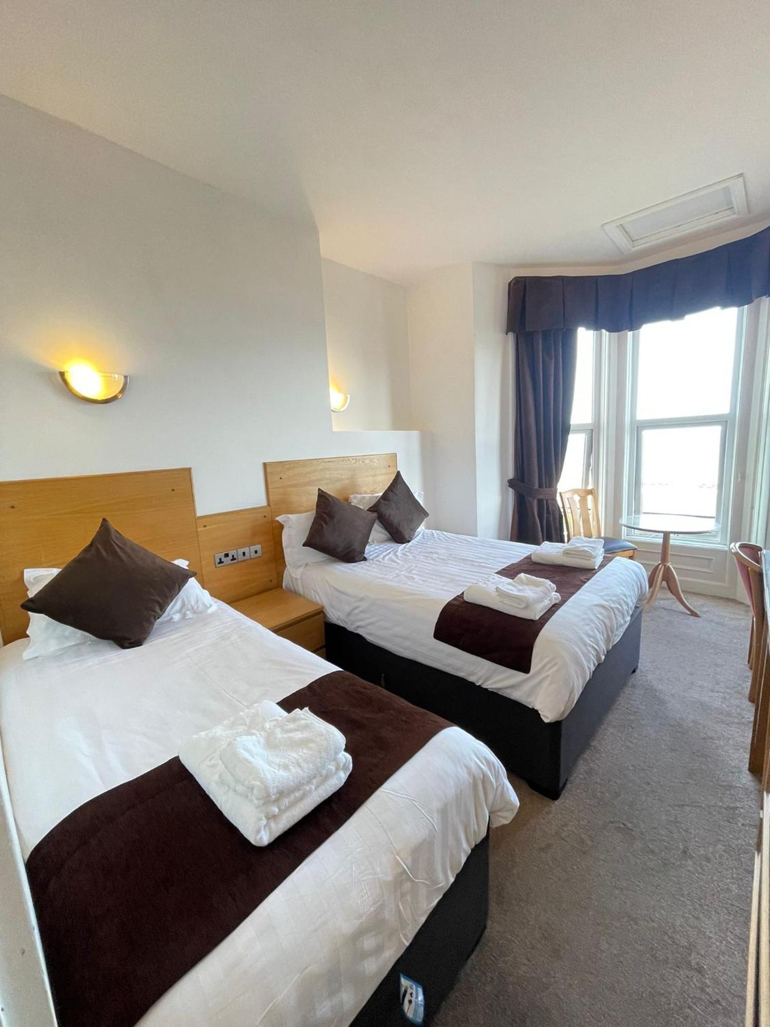 Four Saints Brig Y Don Hotel 3*